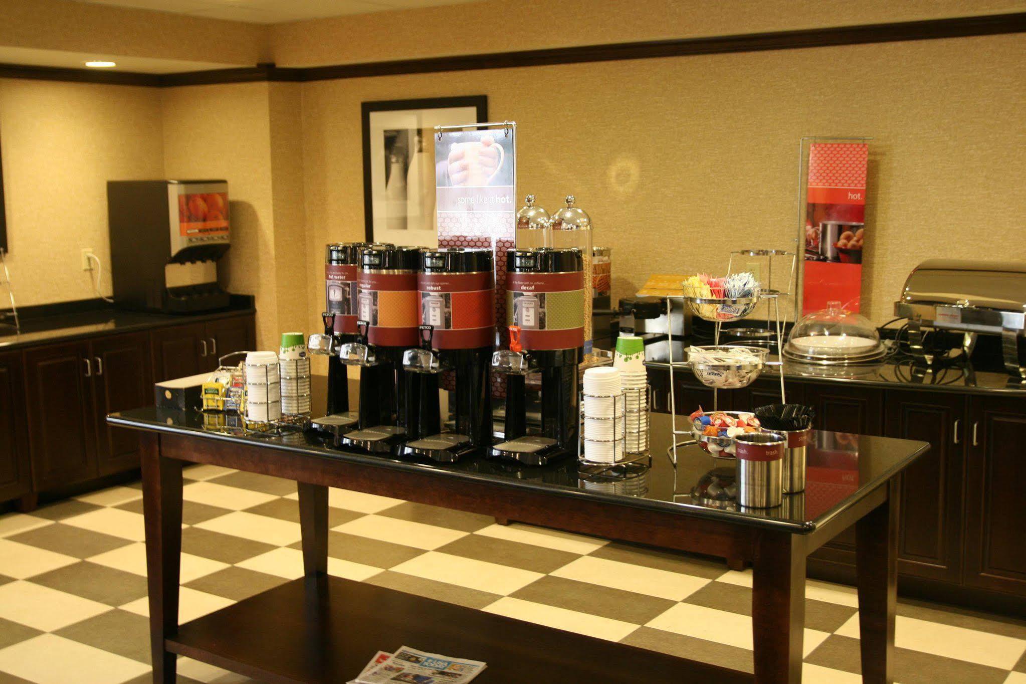 Hampton Inn Мидвилл Экстерьер фото