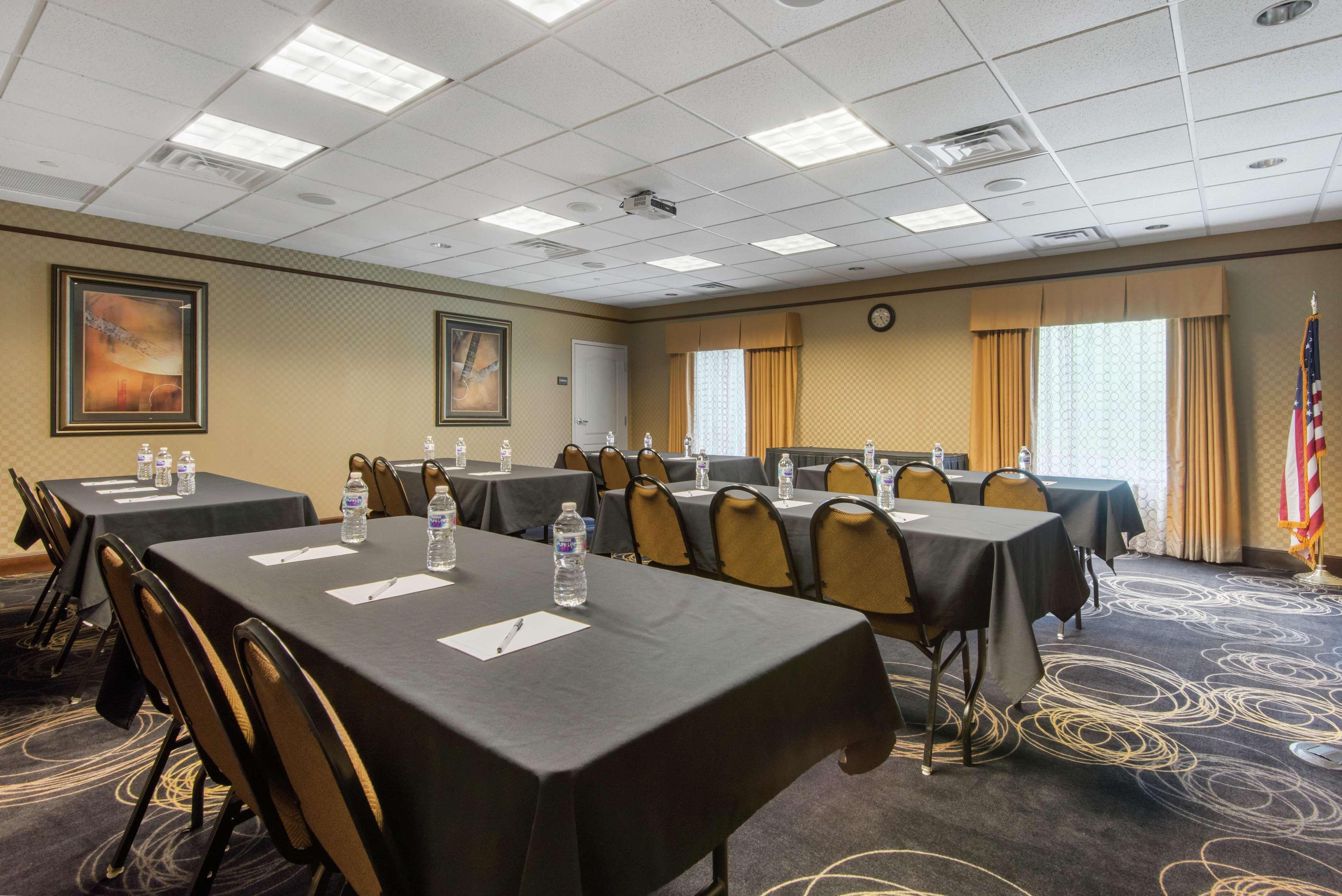 Hampton Inn Мидвилл Экстерьер фото