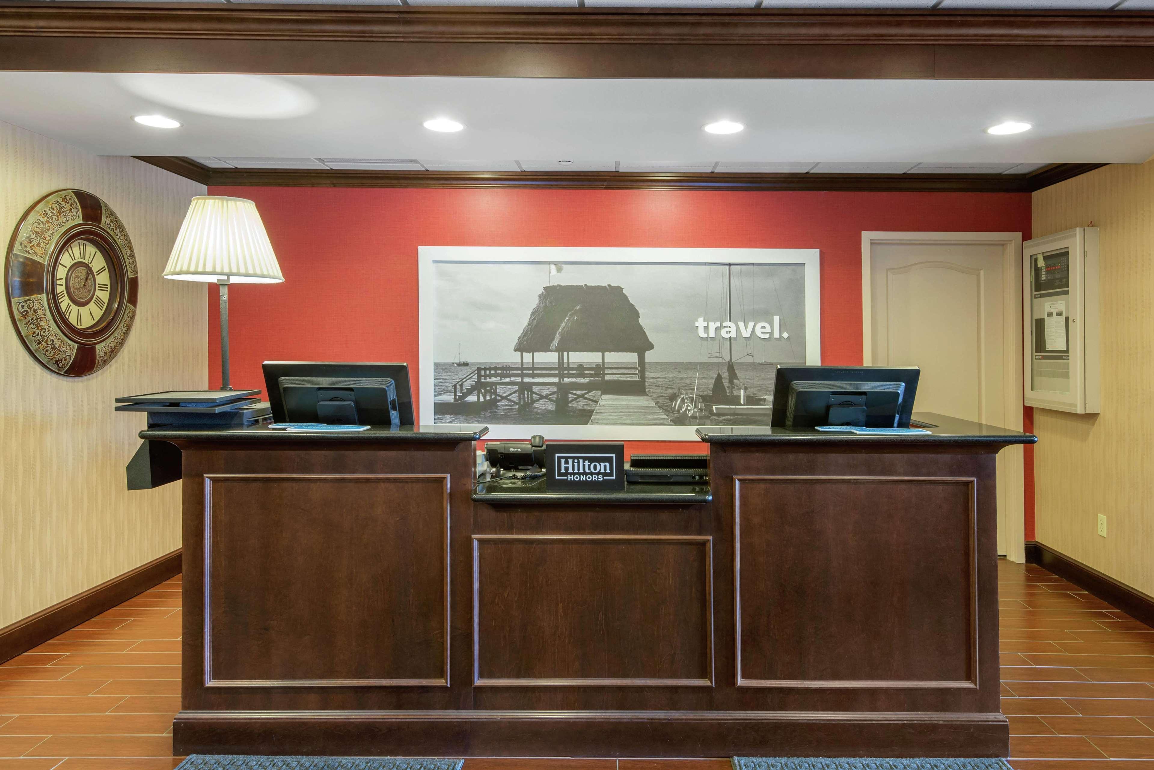 Hampton Inn Мидвилл Экстерьер фото