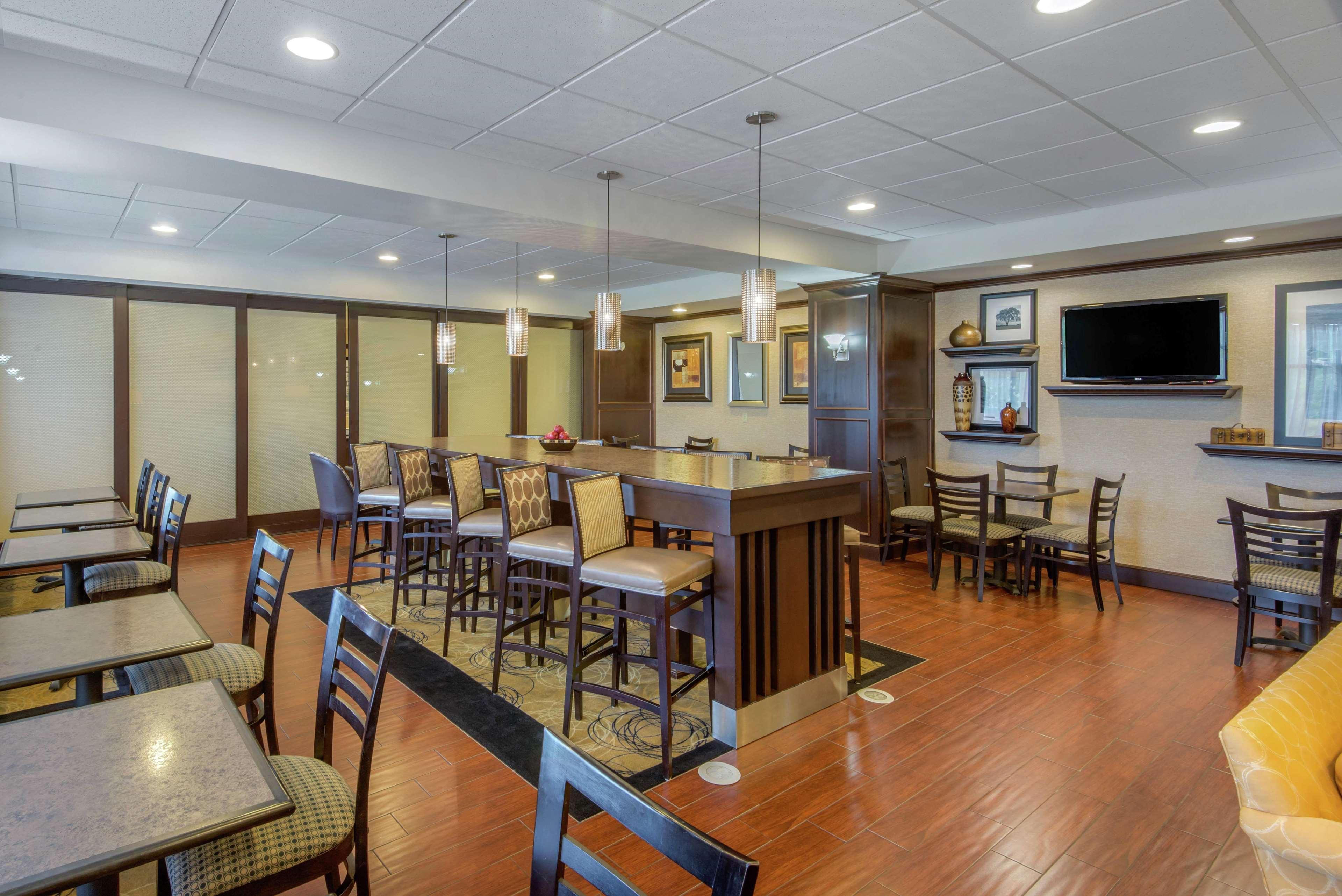 Hampton Inn Мидвилл Экстерьер фото