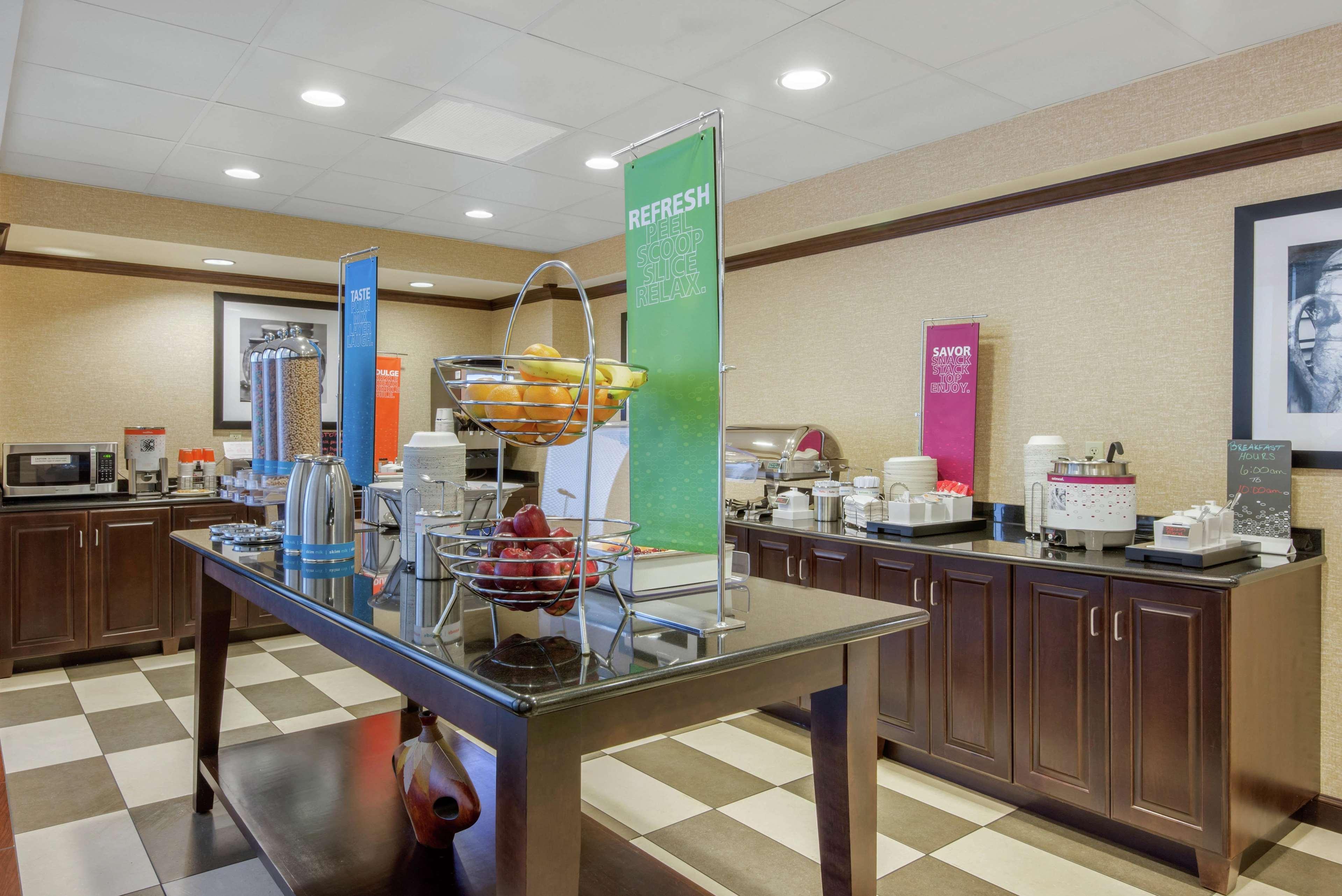 Hampton Inn Мидвилл Экстерьер фото