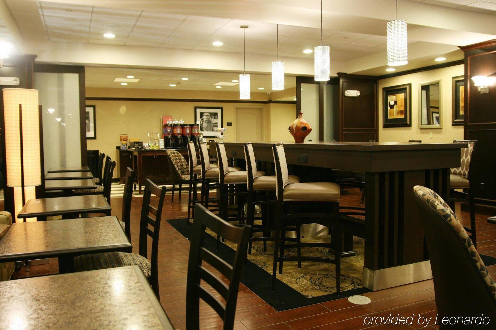 Hampton Inn Мидвилл Ресторан фото