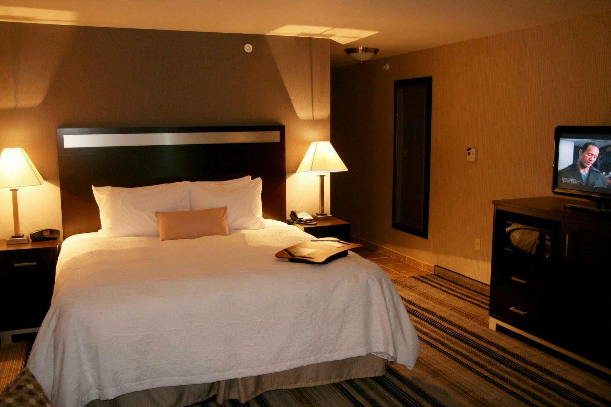 Hampton Inn Мидвилл Номер фото
