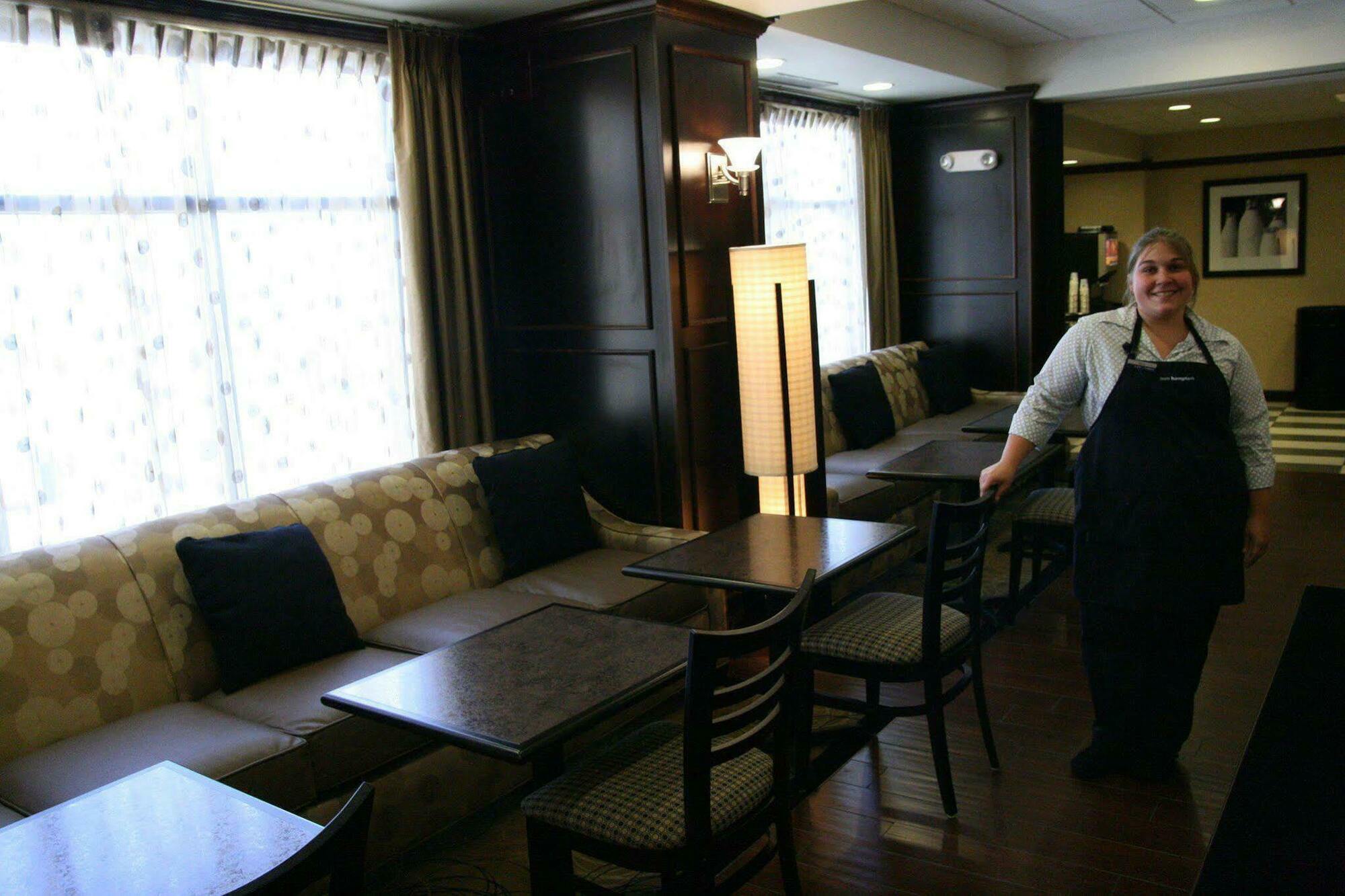 Hampton Inn Мидвилл Ресторан фото